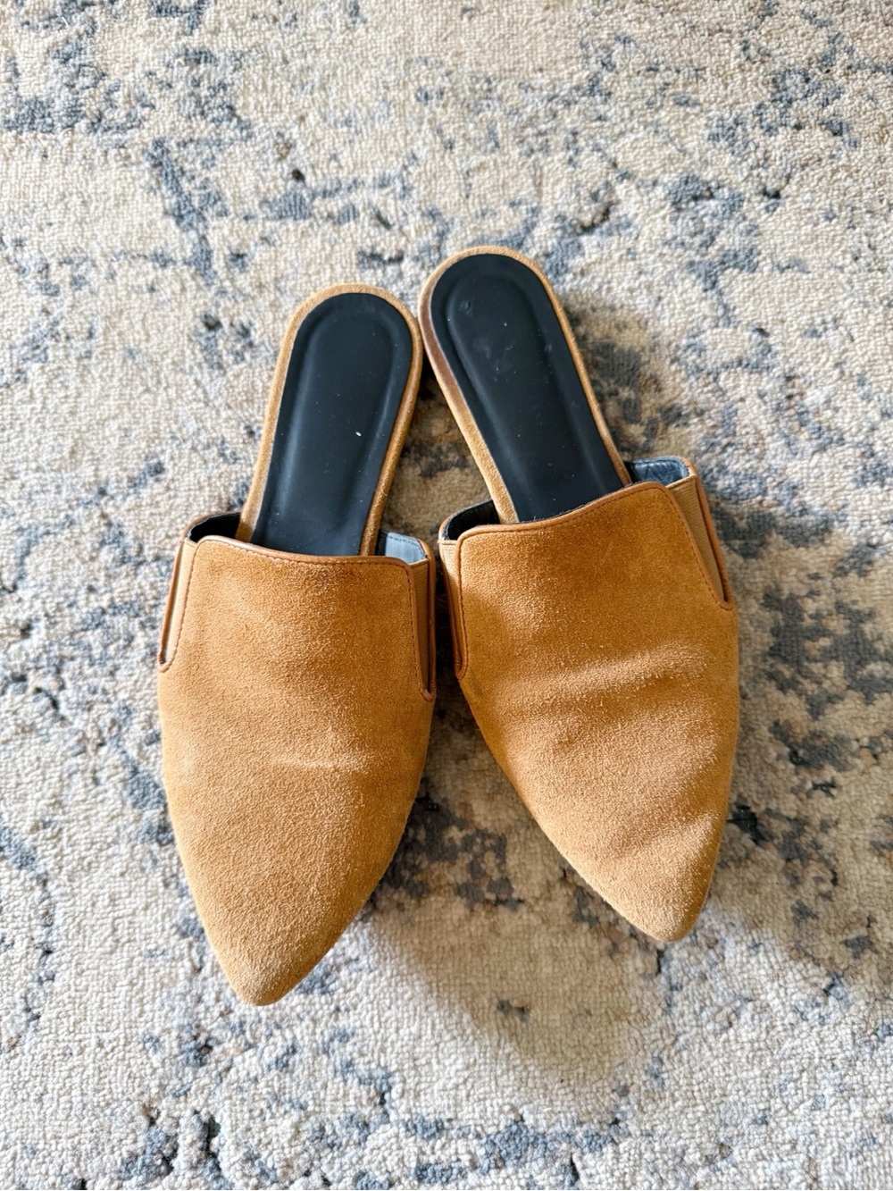 OLIVER CABELL Dream Mule Flats Sz 38 / 7